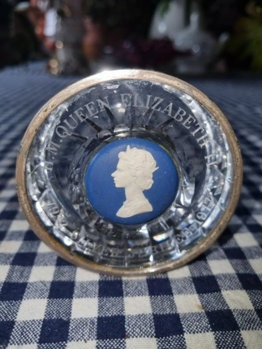 Queen Elizabeth Wedgwood Sterling Silver - Image 2