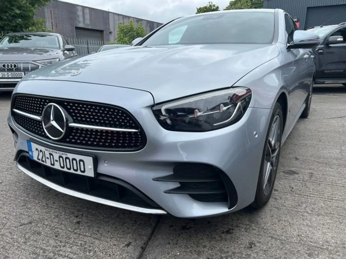 Mercedes-Benz E-Class E 300 E AMG Line Edition Pe - Image 4