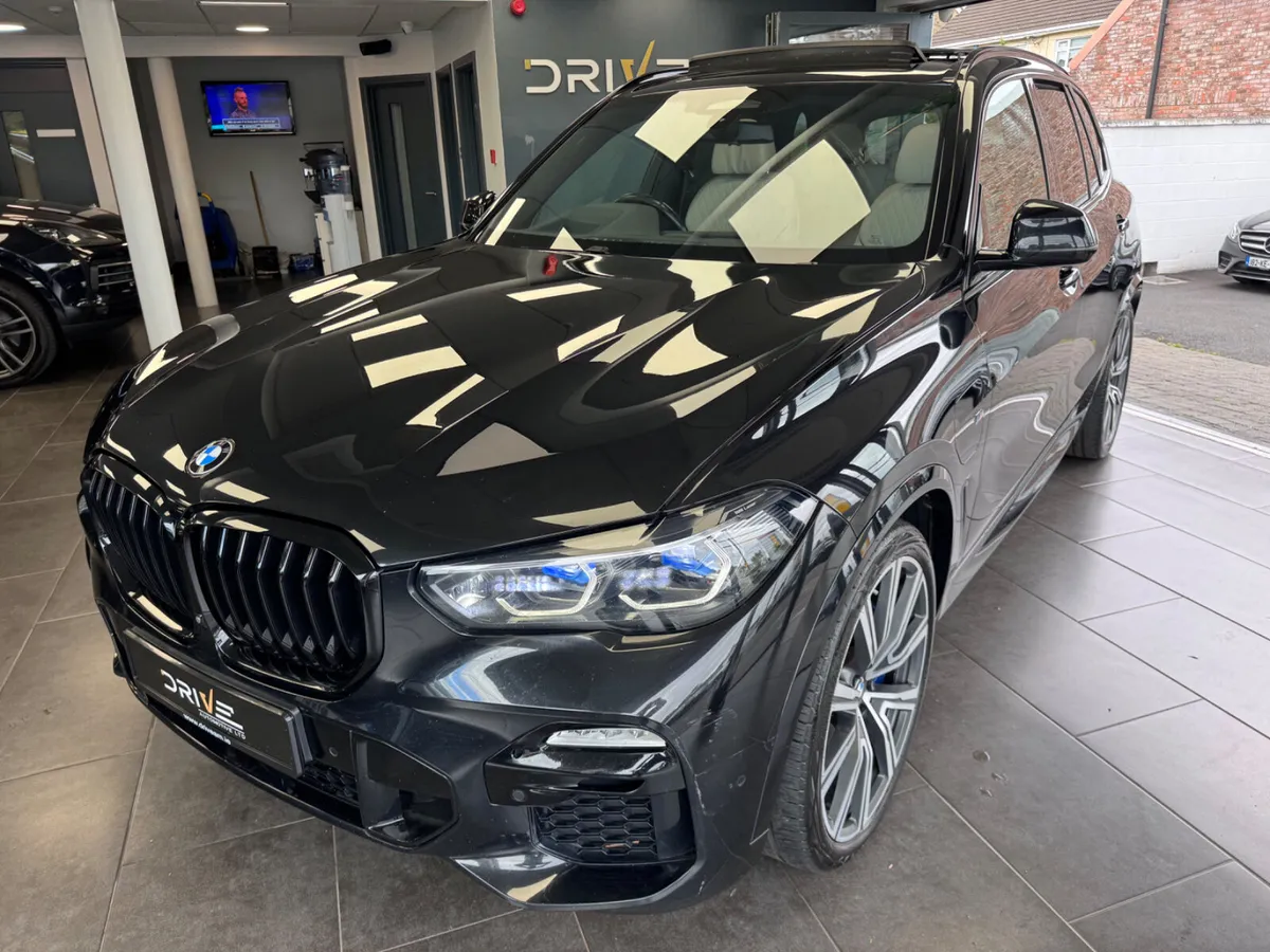 BMW X5 2021 45E M-Sport***Mega Spc*** - Image 3