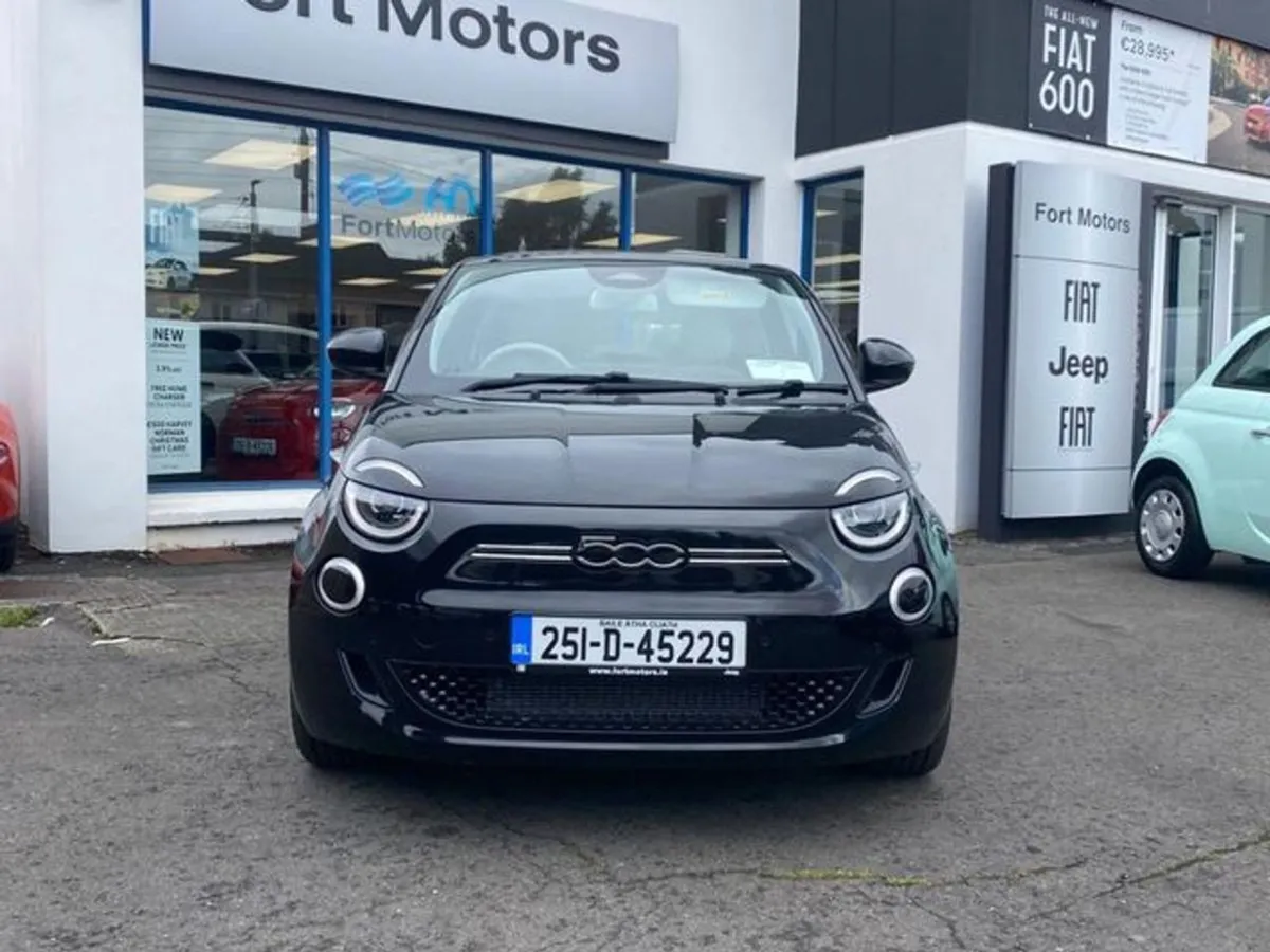 Fiat 500e La Prima by Bocelli - Image 2