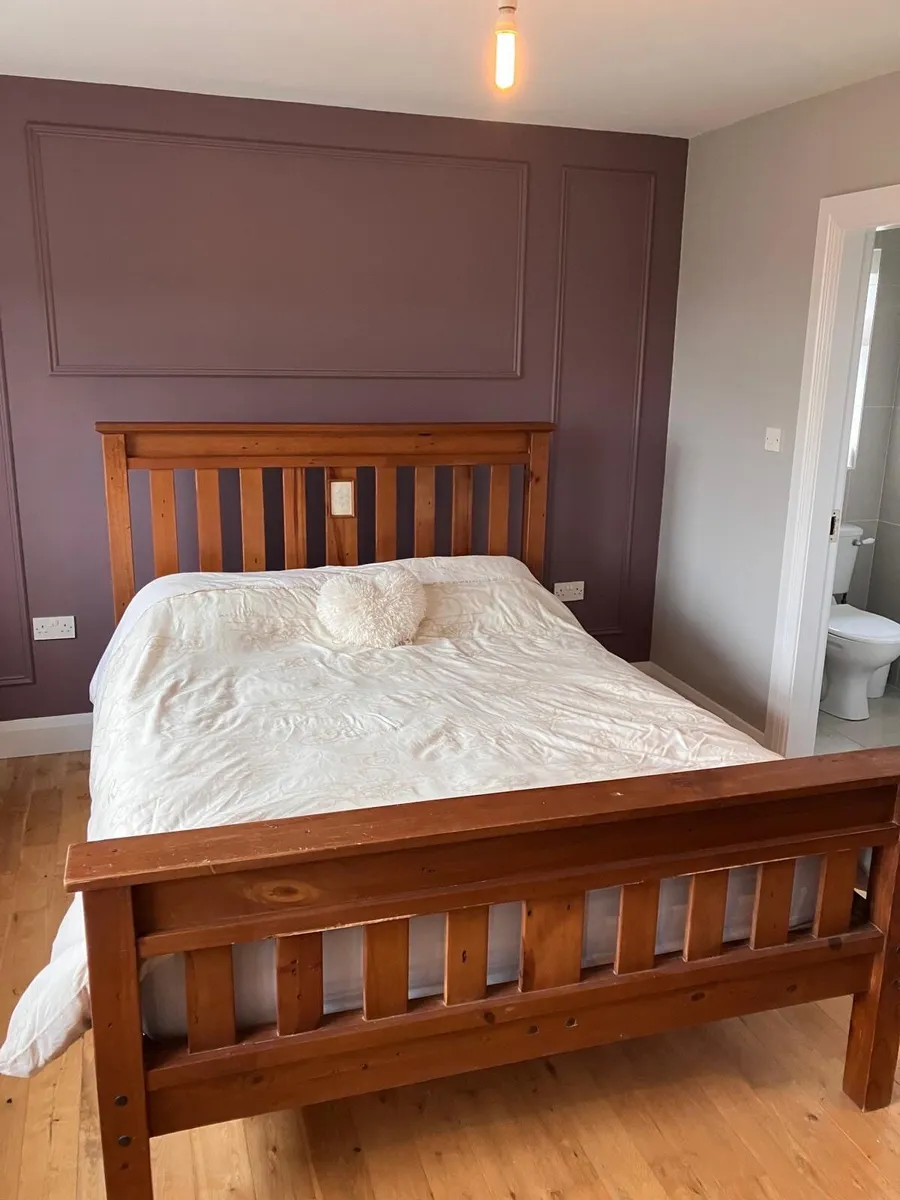 Bedroom Furniture Set - Image 1