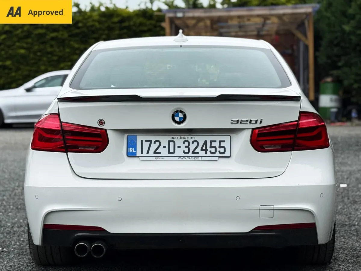 🌟 BMW 320i M Sport 2017 with CarPlay🌟 - Image 4