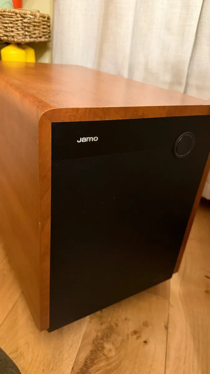 Jamo s606 with Subwoofer Jamo300 - Image 2