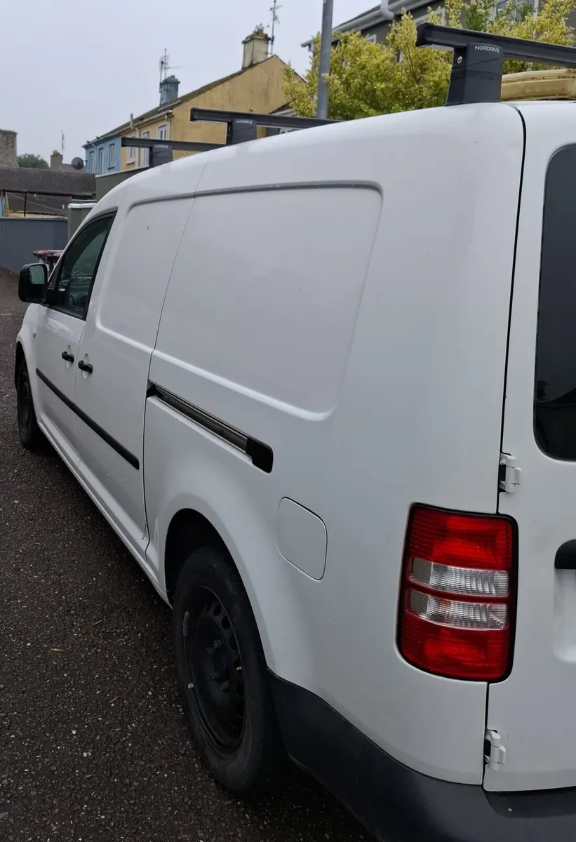Volkswagen caddy - Image 4