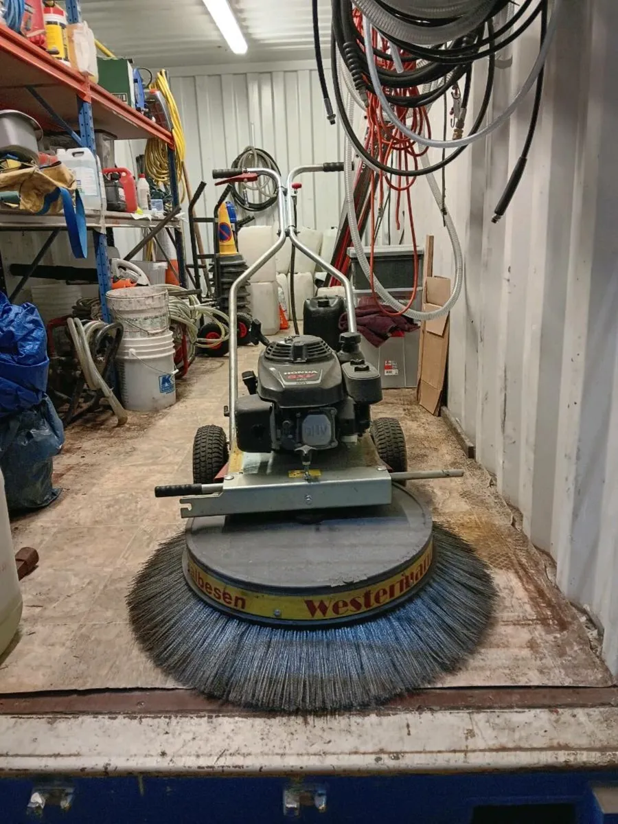 Westermann Honda Moss Brush - Image 1