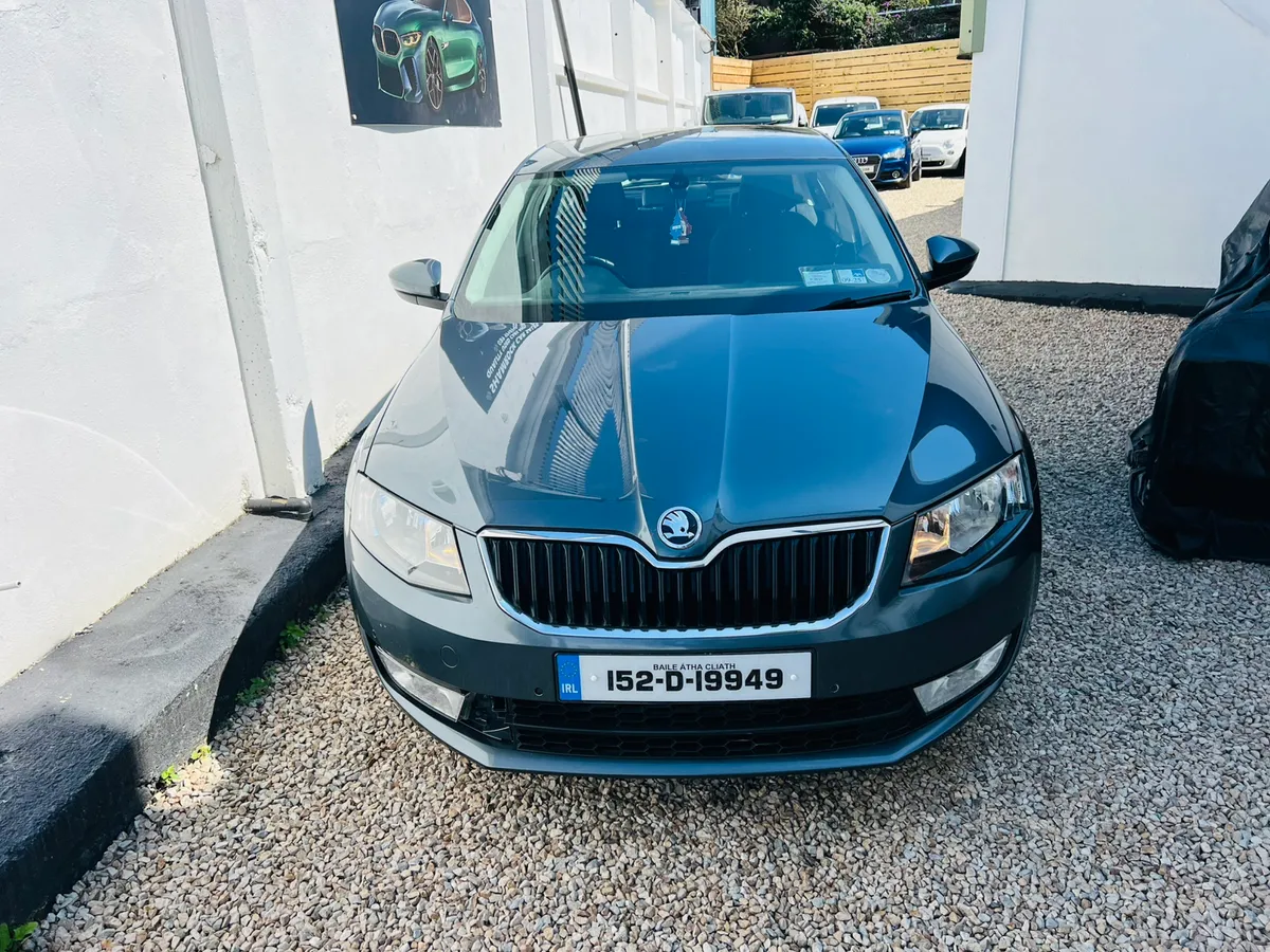 2015 Skoda Octavia 1.2 Elegance Top spec - Image 4
