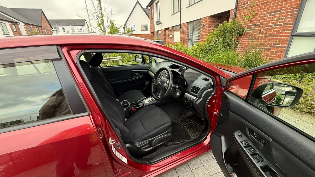 Subaru Impreza 2.0L AWD - Image 4