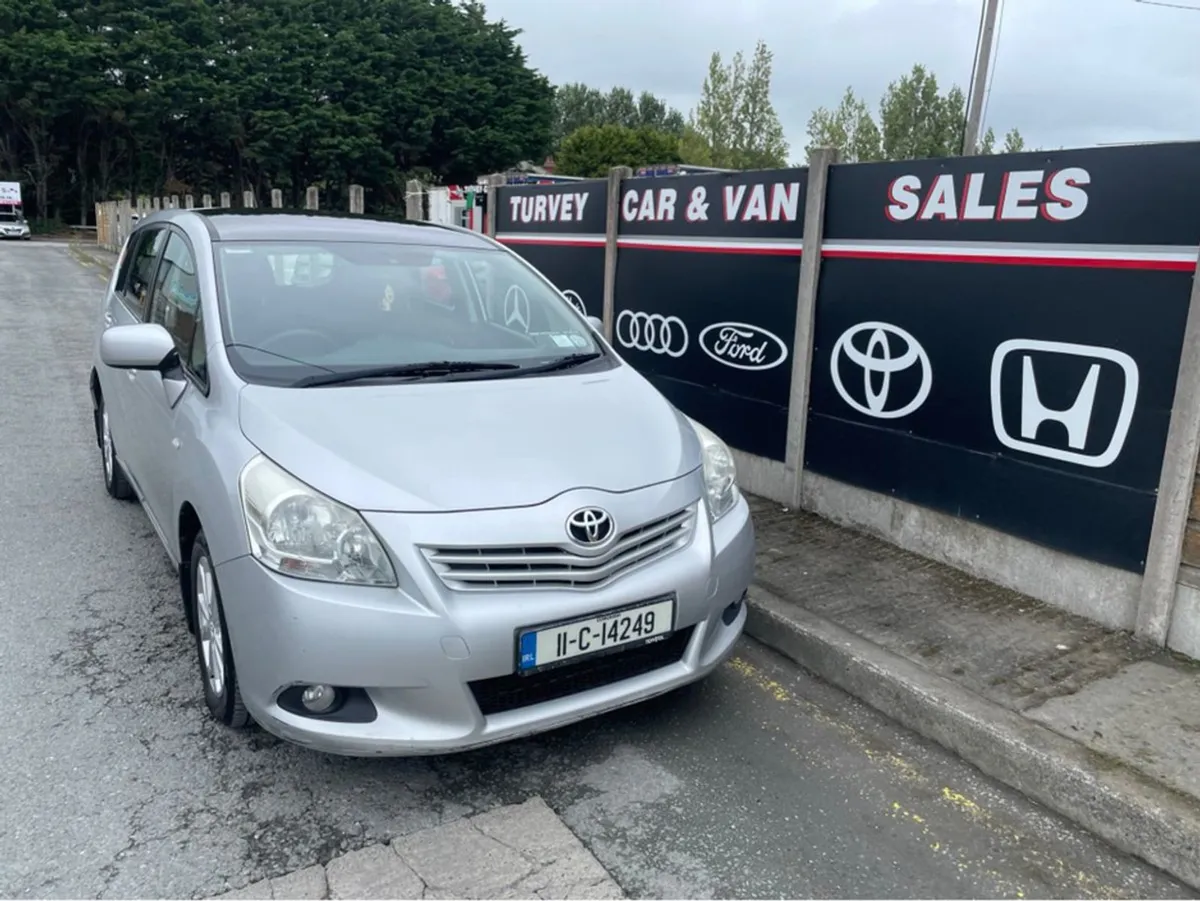 Toyota Verso TR D-4d 5DR 2.0 - Image 1