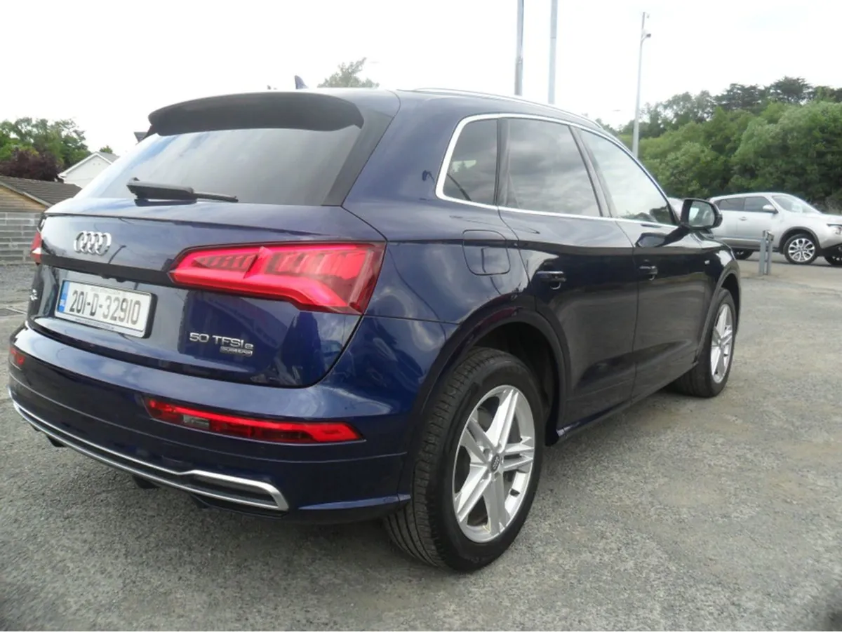 Audi Q5 S-line Quattro 2.0 Tfsi Hybrid - Image 3