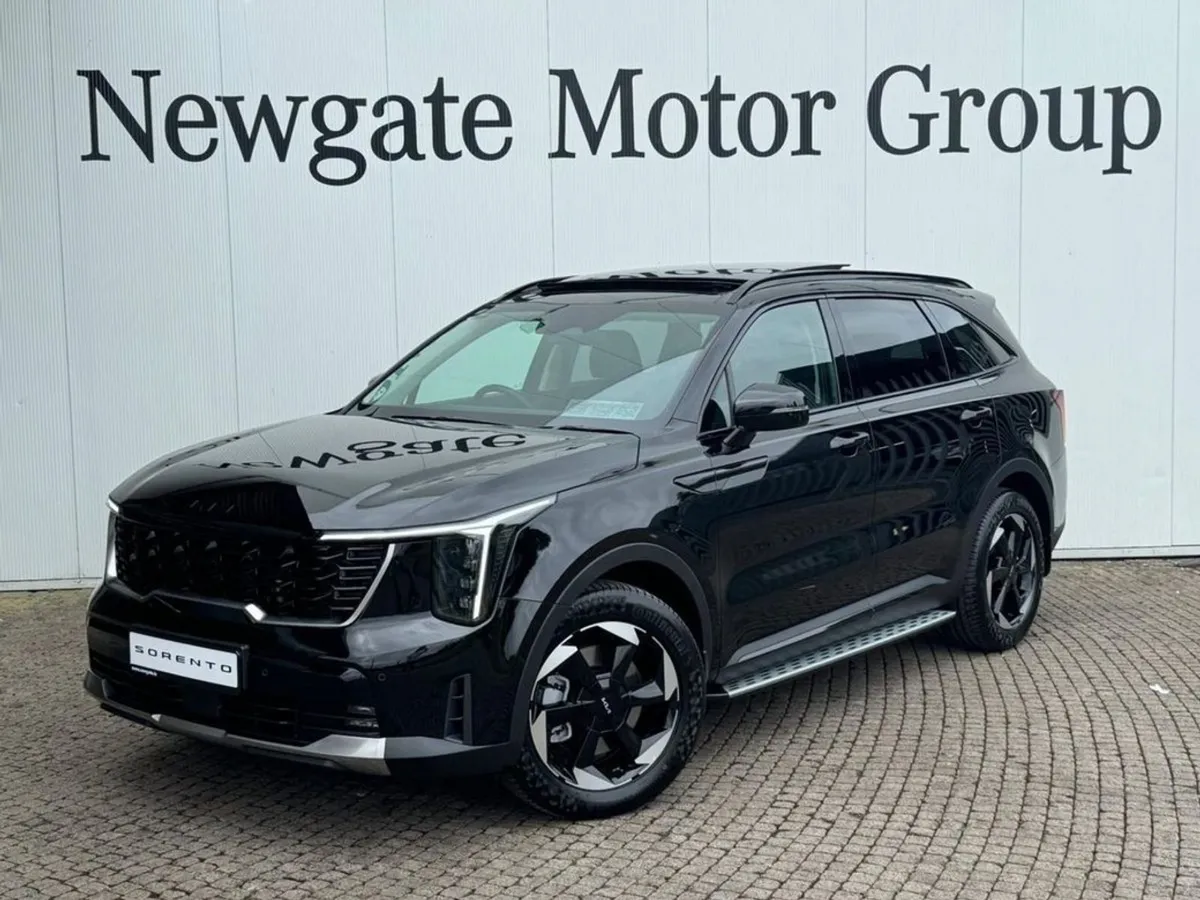 Kia Sorento DSL Black Edition - Exclusively From - Image 1