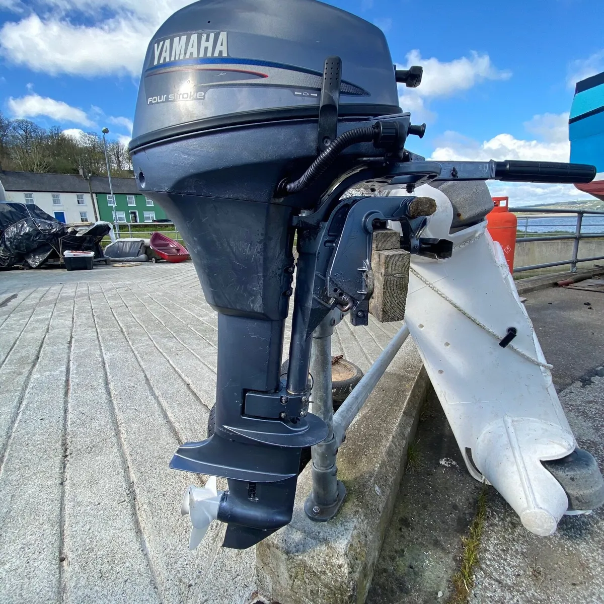 Yamaha 8h 4 stroke engine