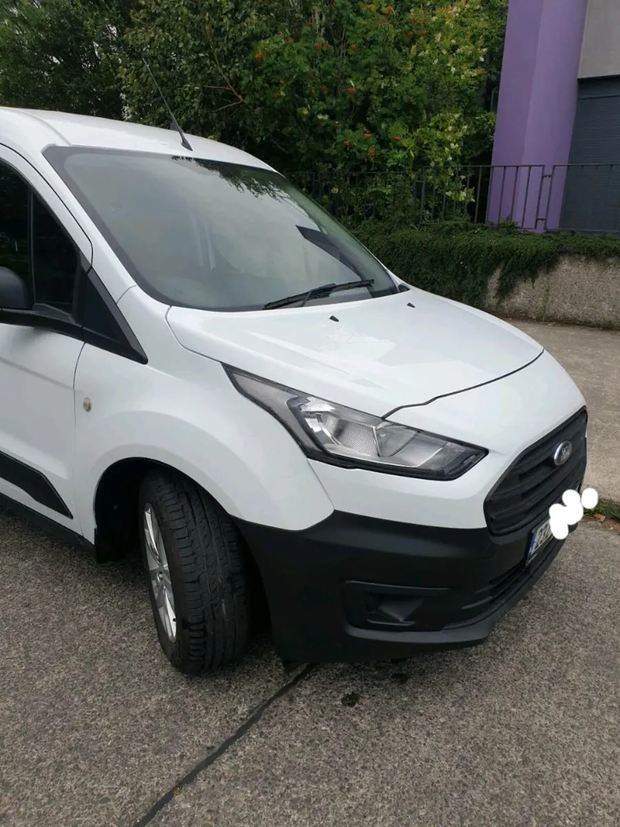 Transit Connect 2023 Very Low Mileage - Image 1
