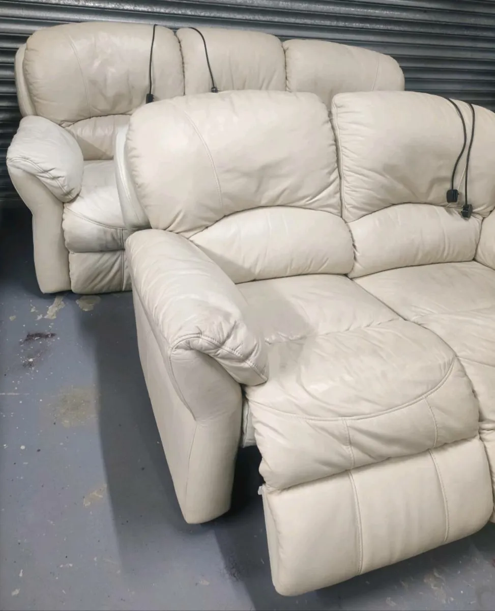 3 + 2 electric recliner leather sofas *delivery - Image 3