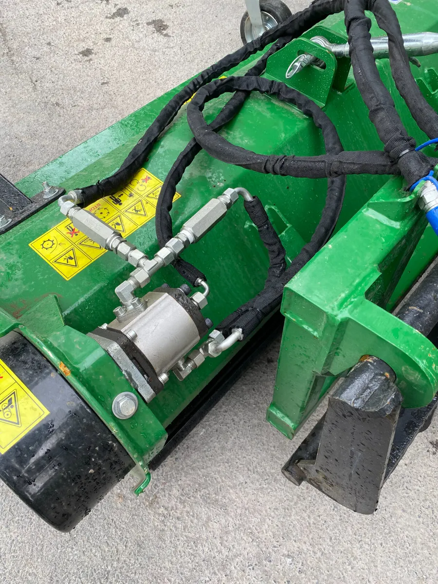 Front mower to suit mini loader - Image 4