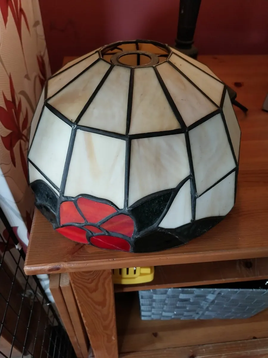 Tiffany lamp and shade