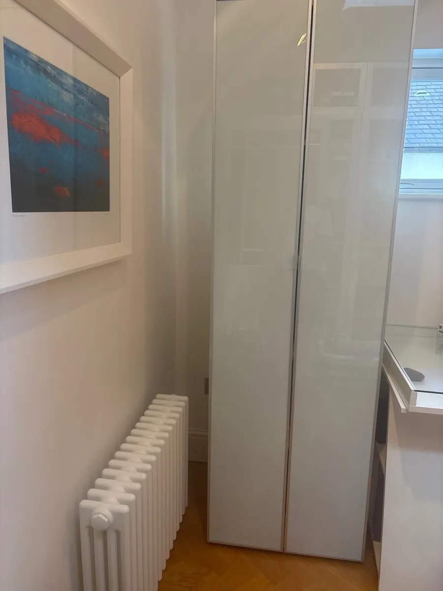 Shelving unit/ Cupboard - Image 1