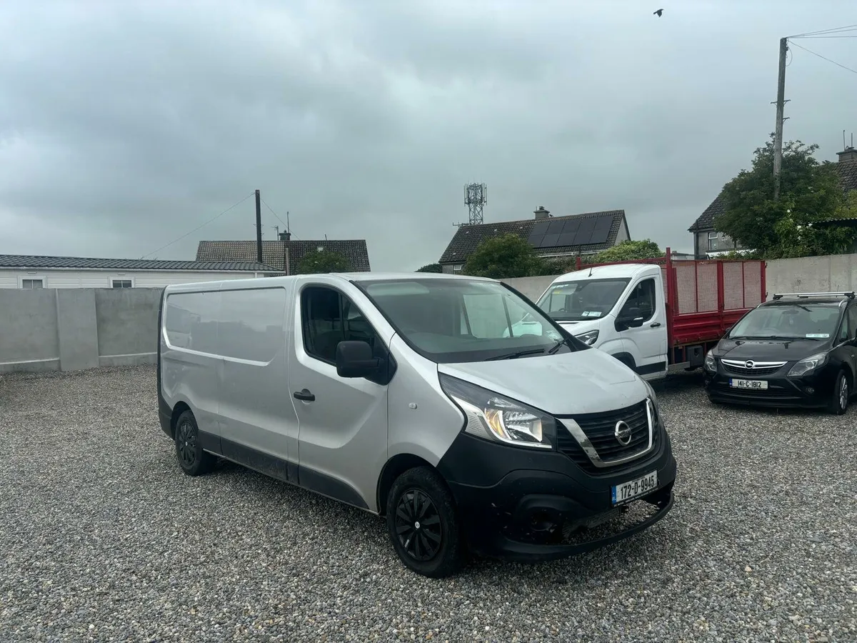 172 nissan nv300 €2950 - Image 2