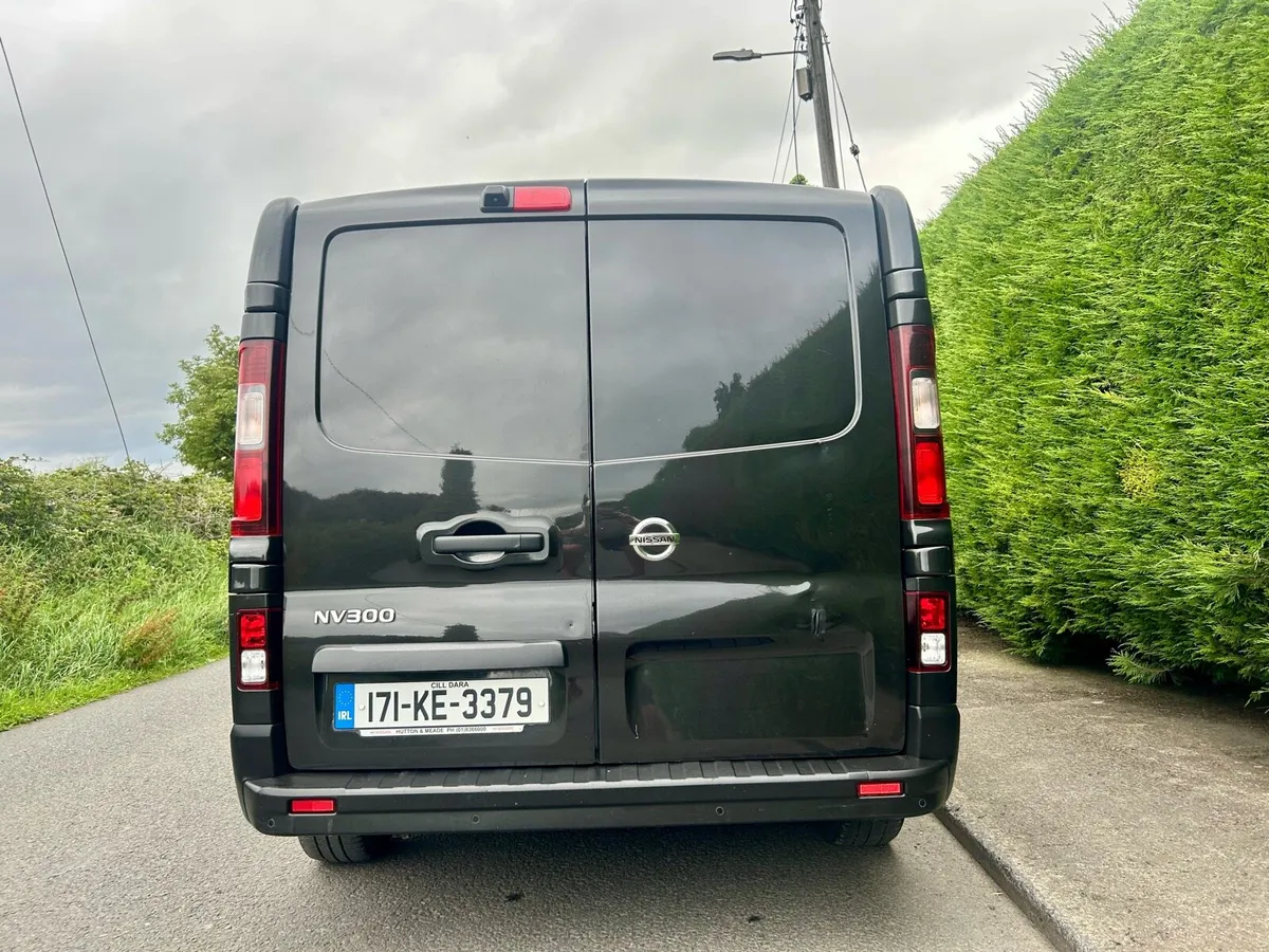 2017 Nissan NV300 High Spec - Image 4