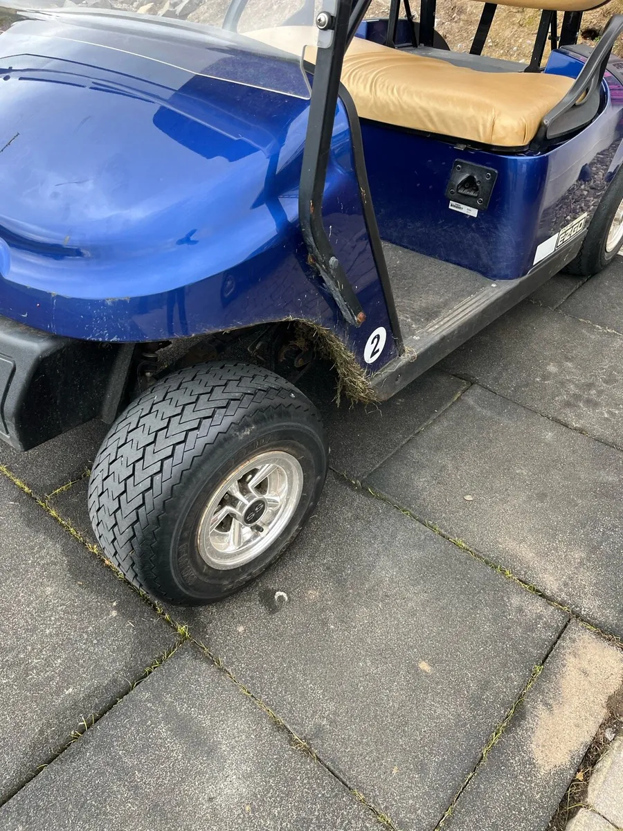 Ezgo battery buggy - Image 2