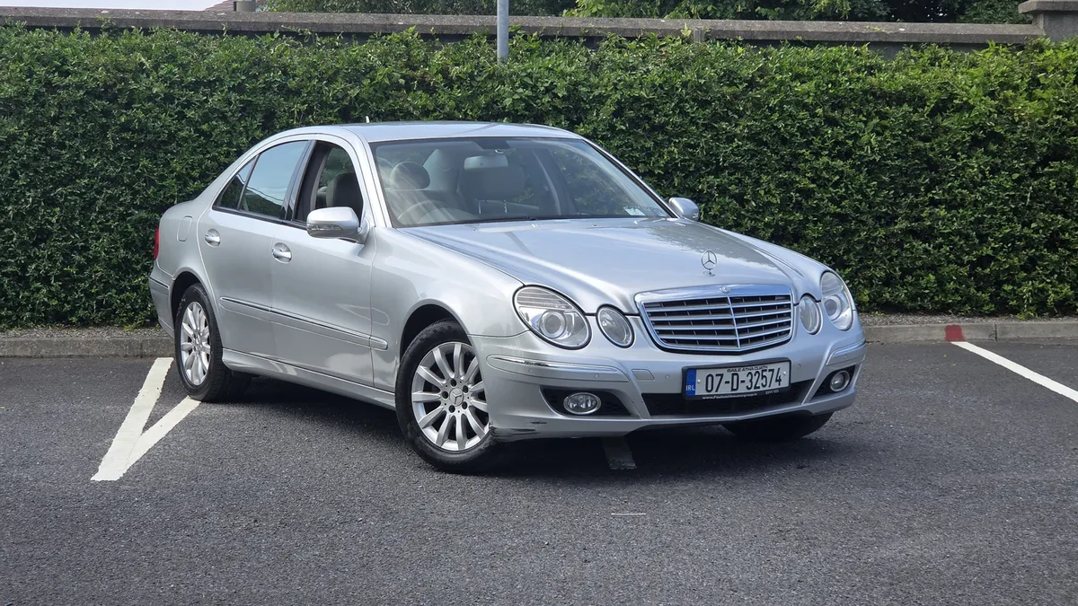 Mercedes e200 - Image 1