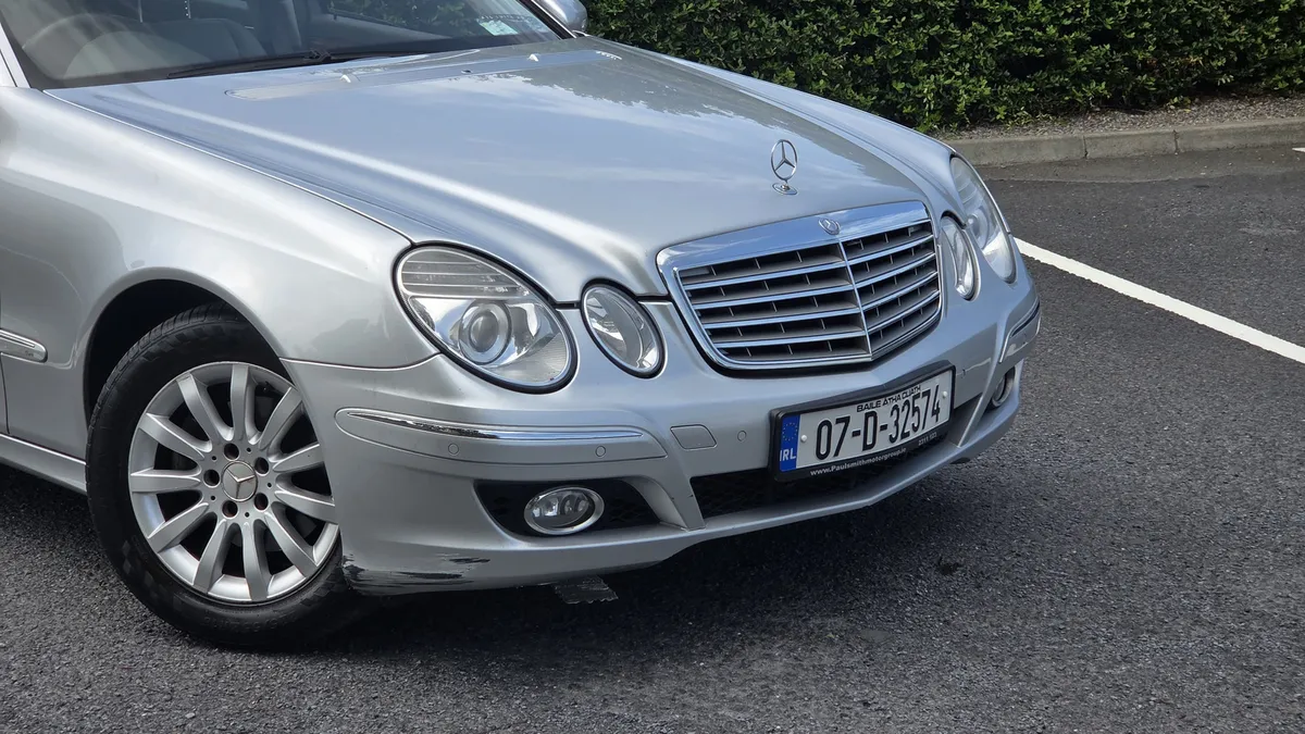 Mercedes e200 - Image 4