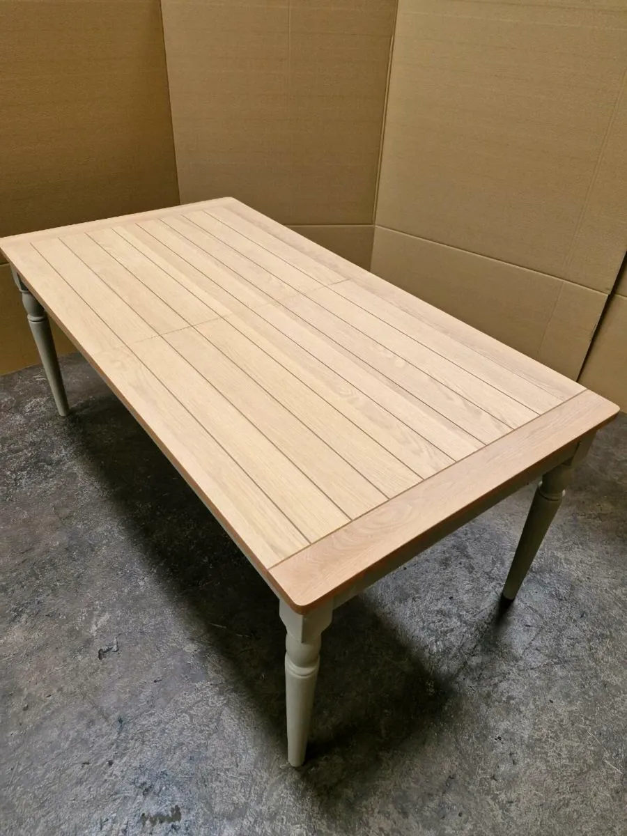 Dining Table Oak extendedable - Image 1