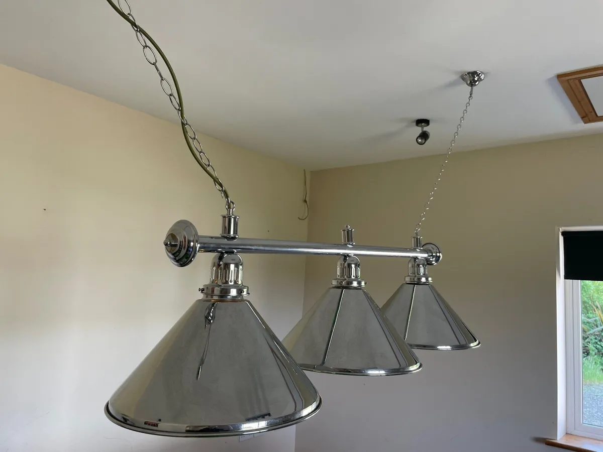 Pool table, Pool Balls, Pool Cue, Light Fixture - Image 3