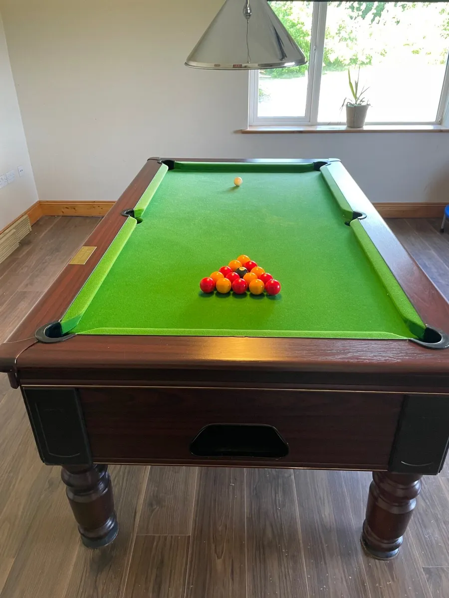 Pool table, Pool Balls, Pool Cue, Light Fixture - Image 4