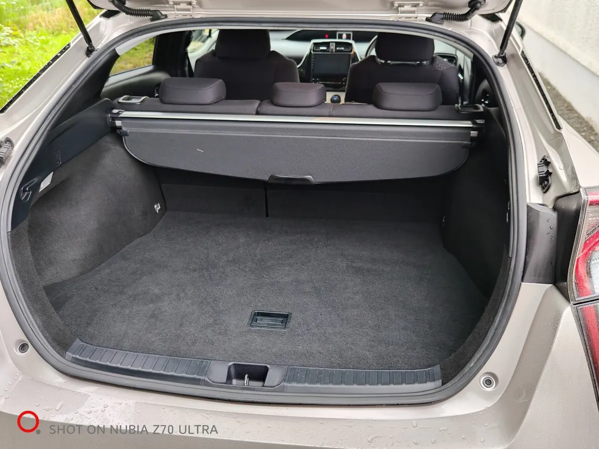 Toyota Prius 2018 - Image 4