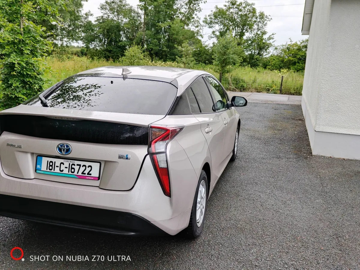 Toyota Prius 2018 - Image 4