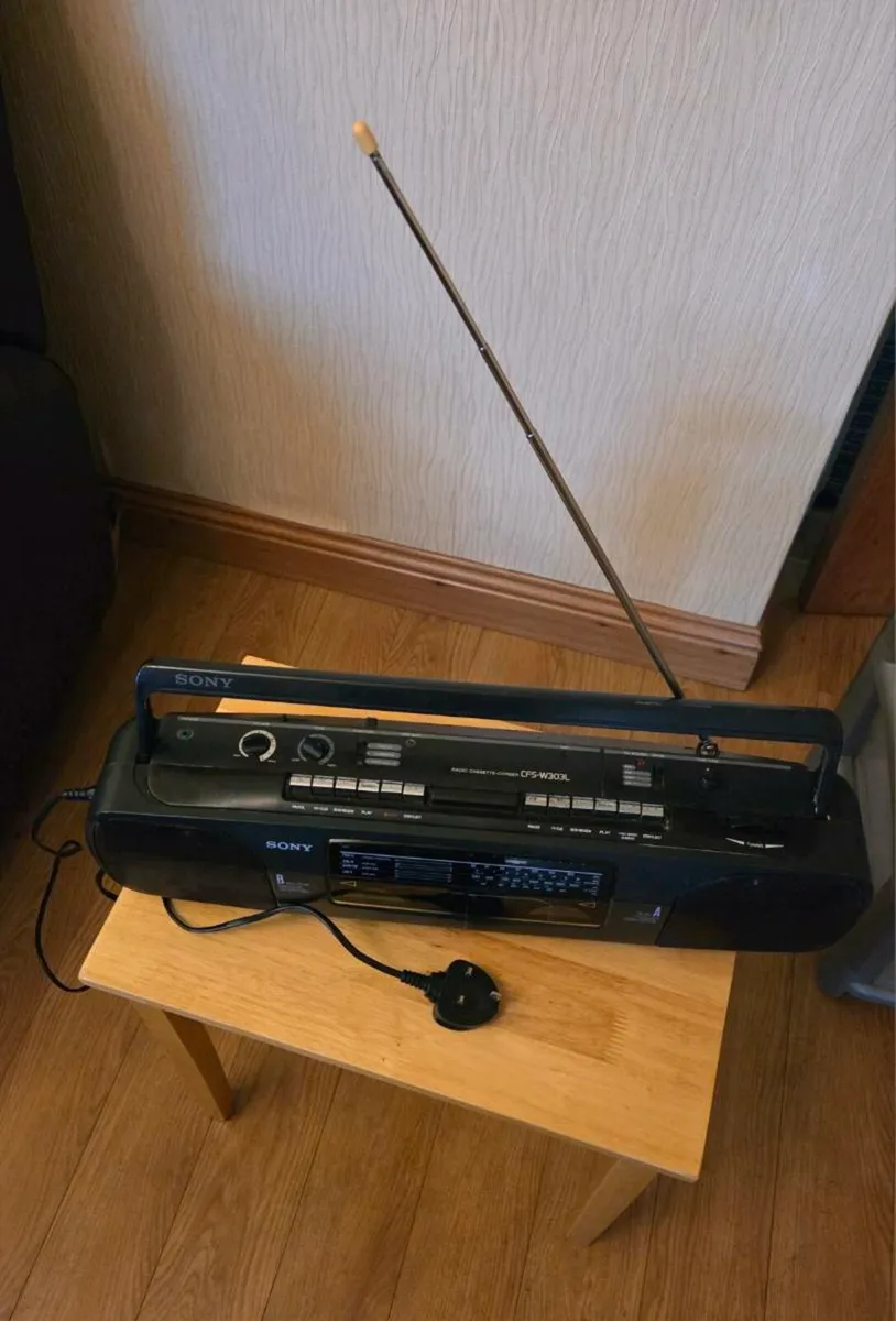 SONY Radio - Image 3