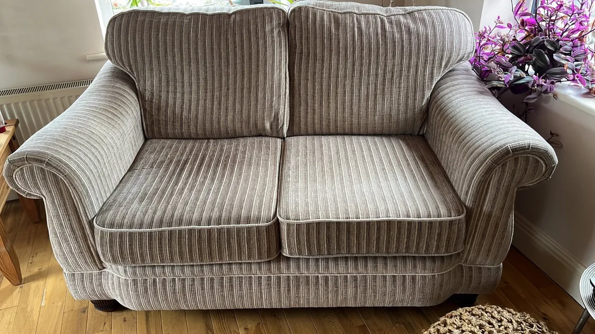 Couches - Image 3