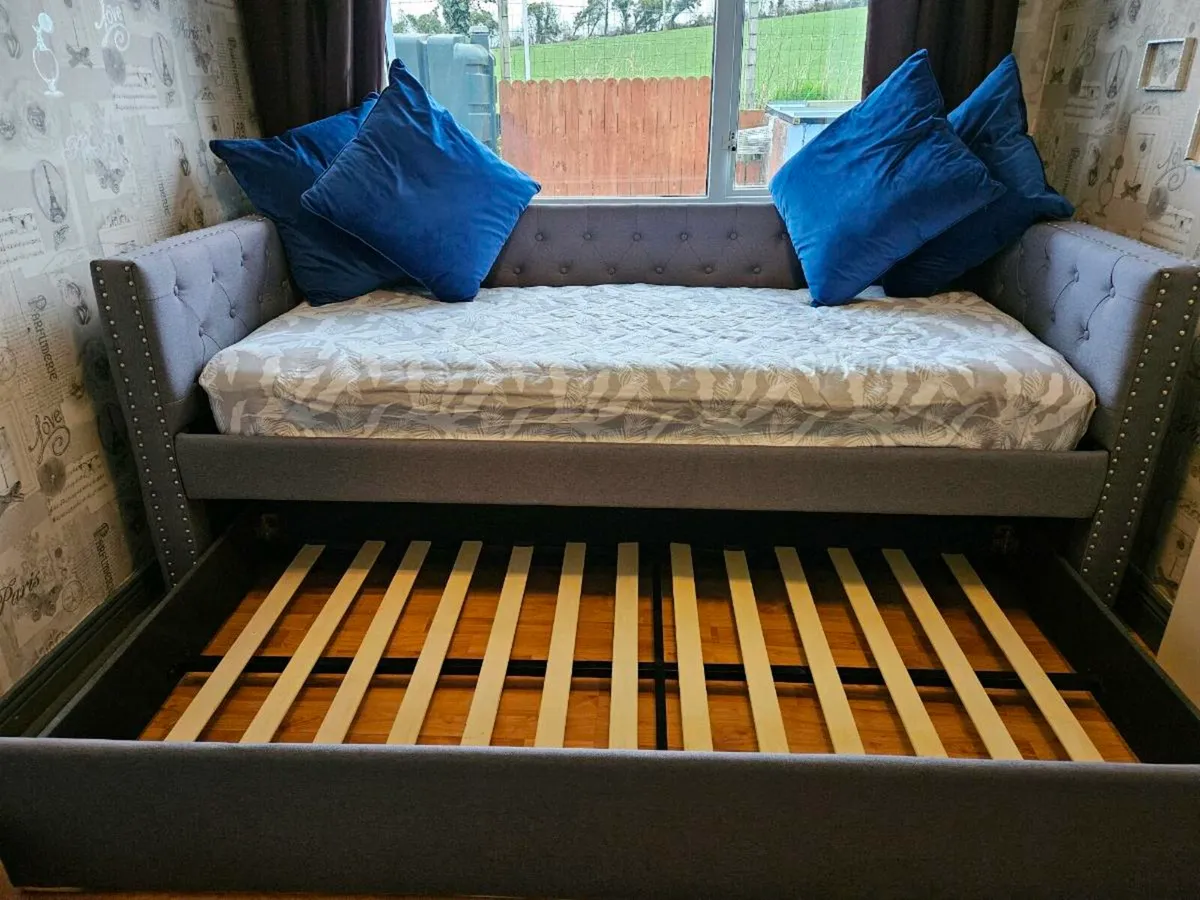 Sofa bed - Image 2