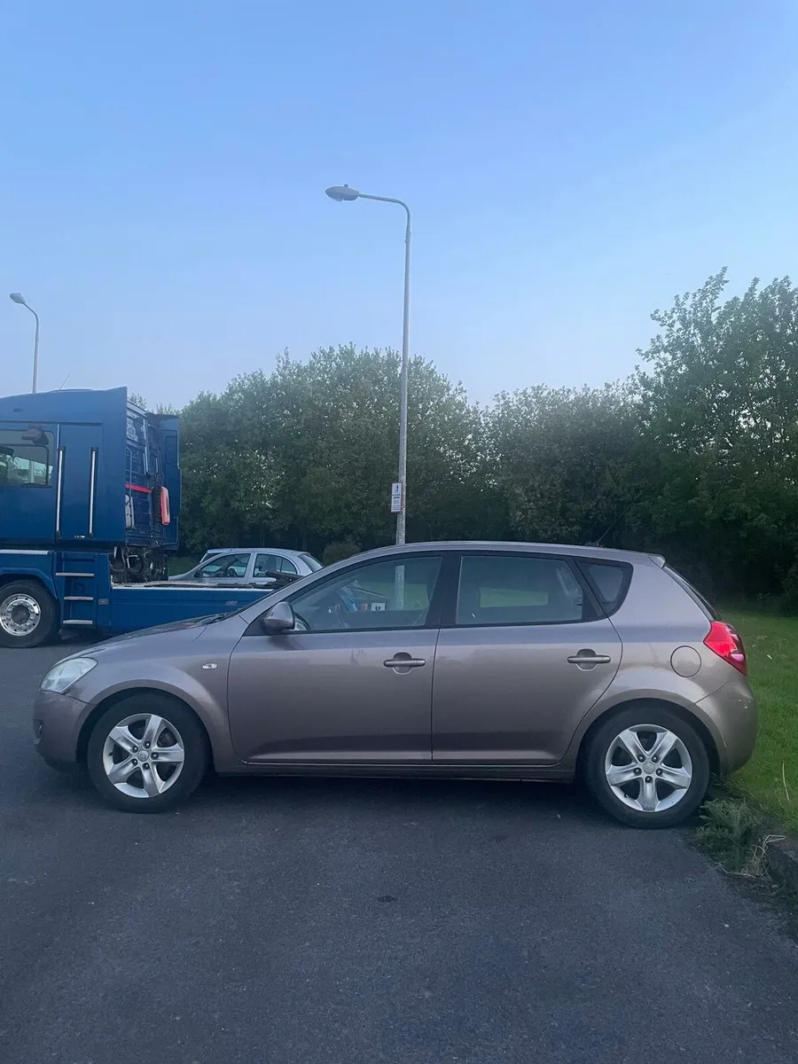 2007 KIA CEED 1.4 PETROL - Image 1