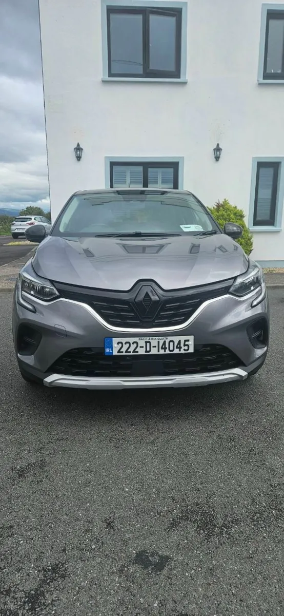 Renault Captur 2022 - Image 1