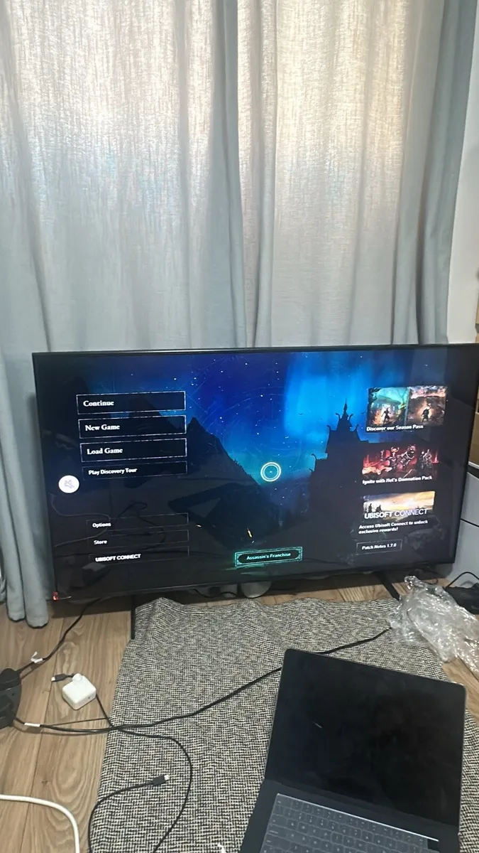 Samsung 50” 4K UHD Smart TV- Still under warranty - Image 2