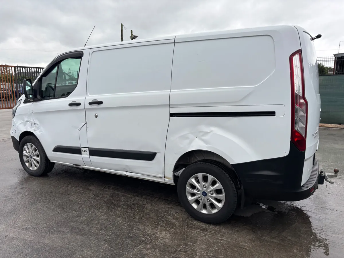 192 Ford transit 130bhp light damage - Image 3
