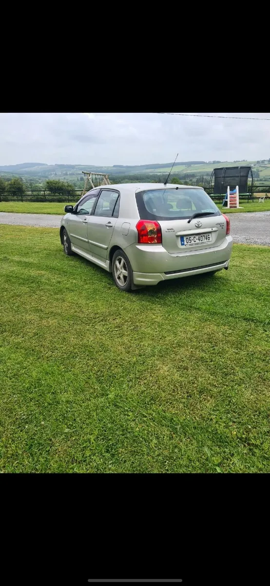 Toyota Corolla 2005 - Image 2