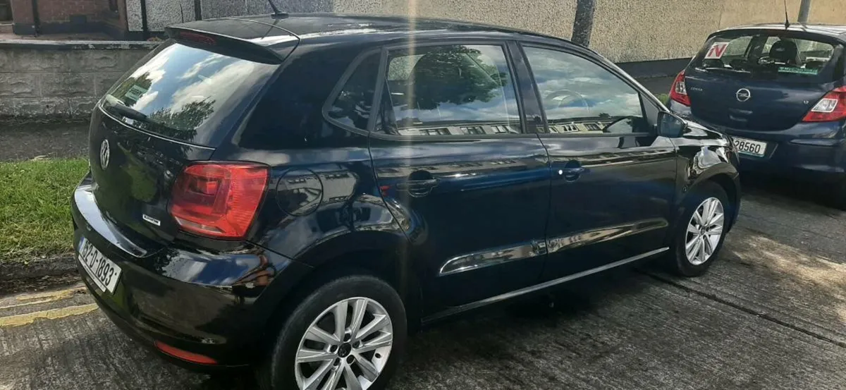 Vw polo 1 lt petrol - Image 4