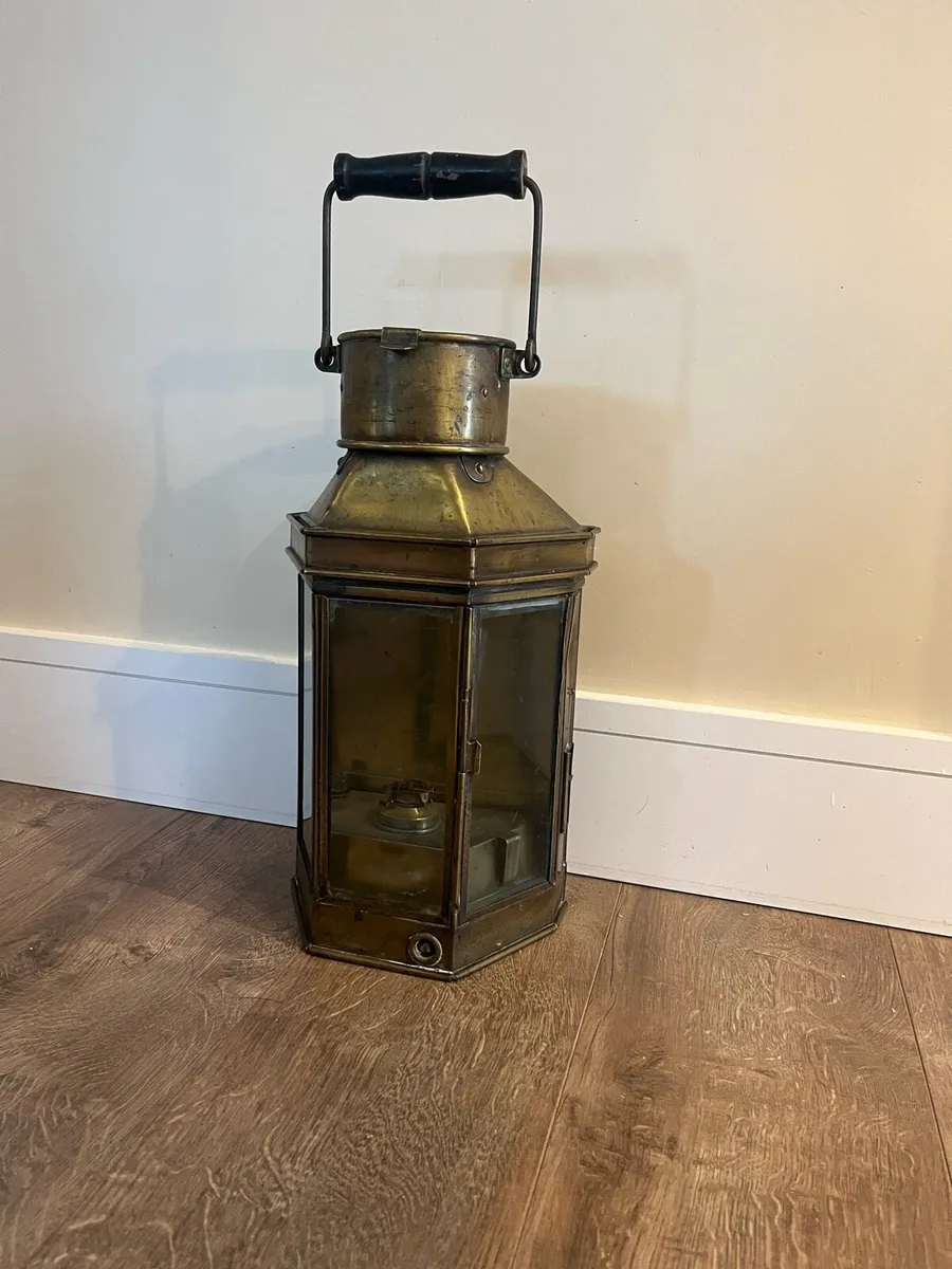 Antique 1917 Eli Griffith & Son Ships Lantern - Image 4