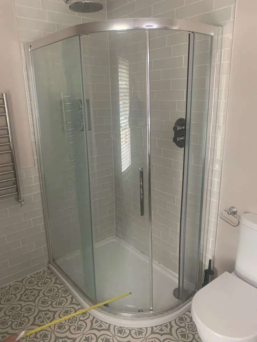 Shower Unit. - Image 2