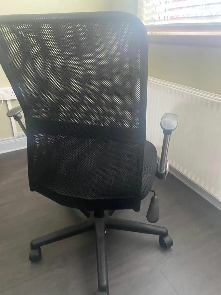 Office Chair - Image 3