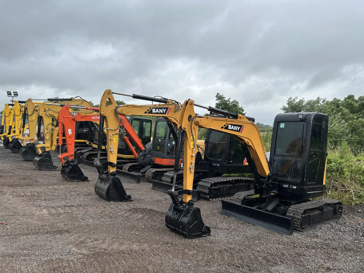 3 - 7 Tonne Diggers - - - Priced To Sell - Image 1