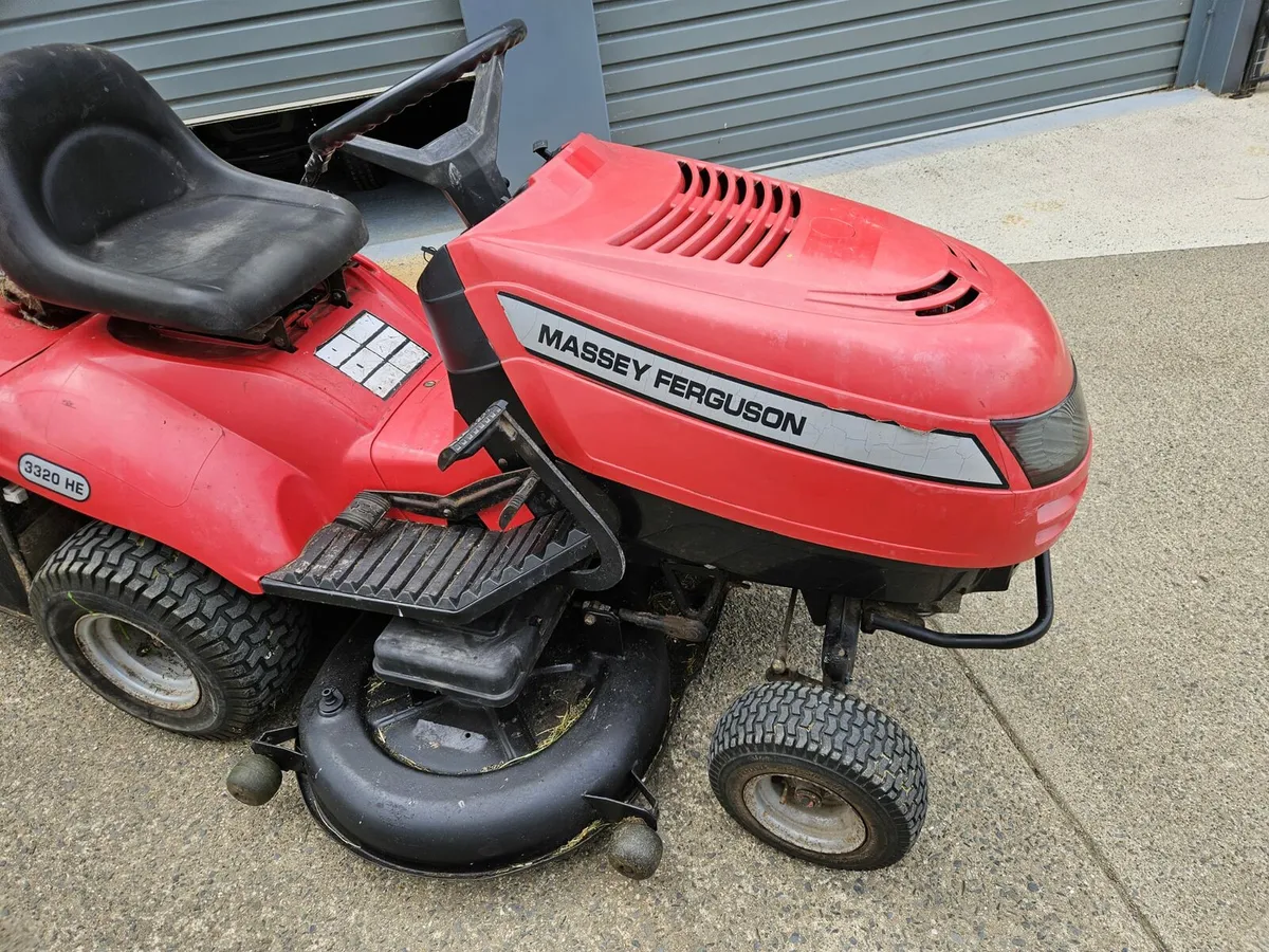 Masses fergusoon mower - Image 1