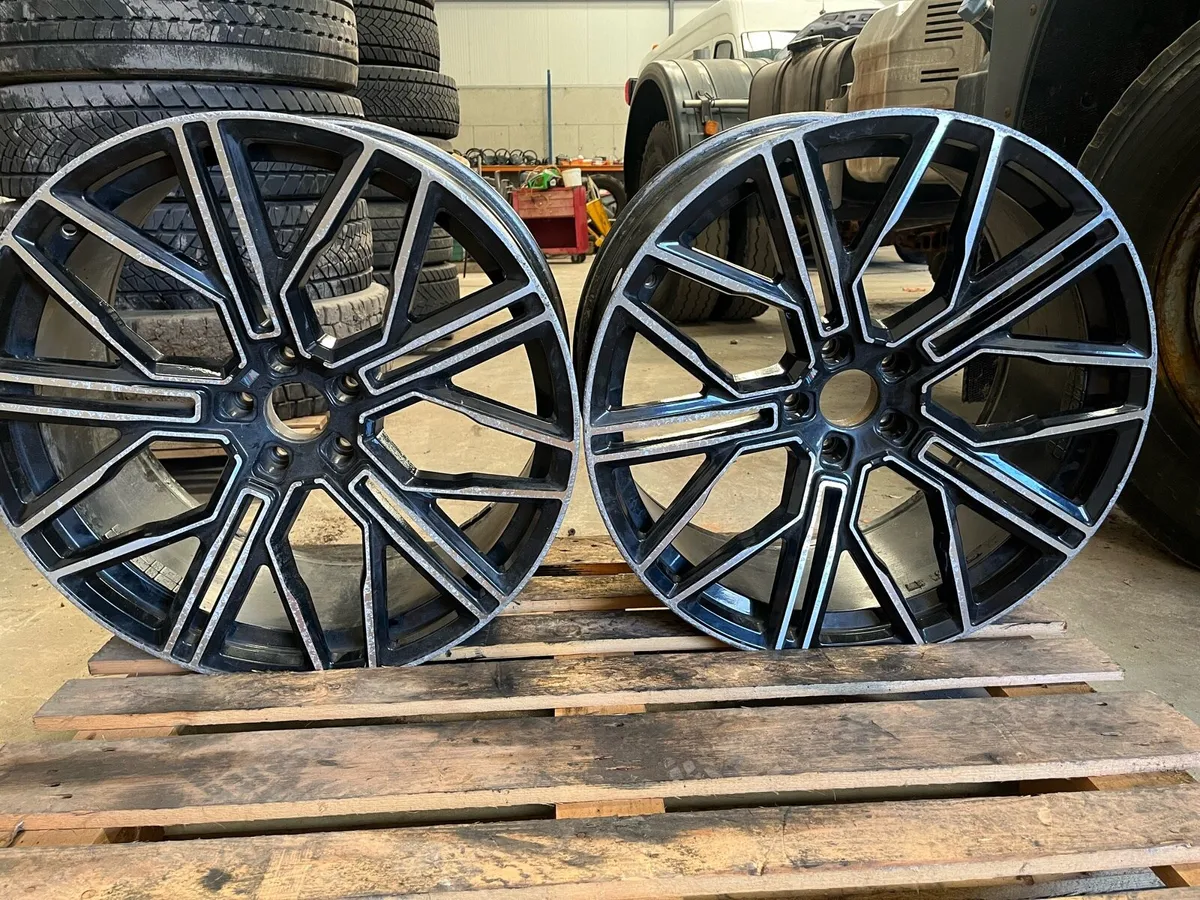 4X 22” BMW M sport Alloys - Image 1