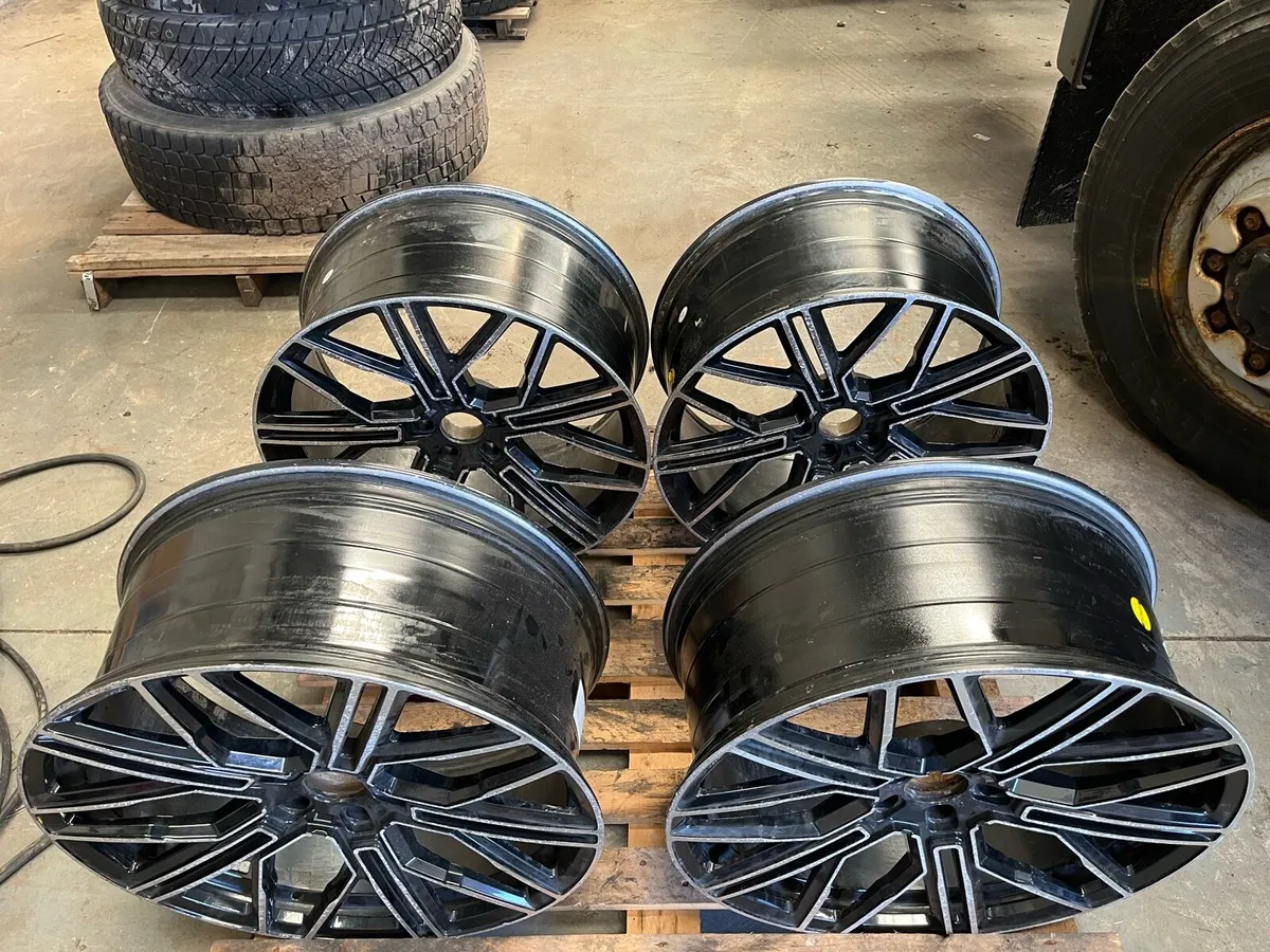 4X 22” BMW M sport Alloys - Image 3