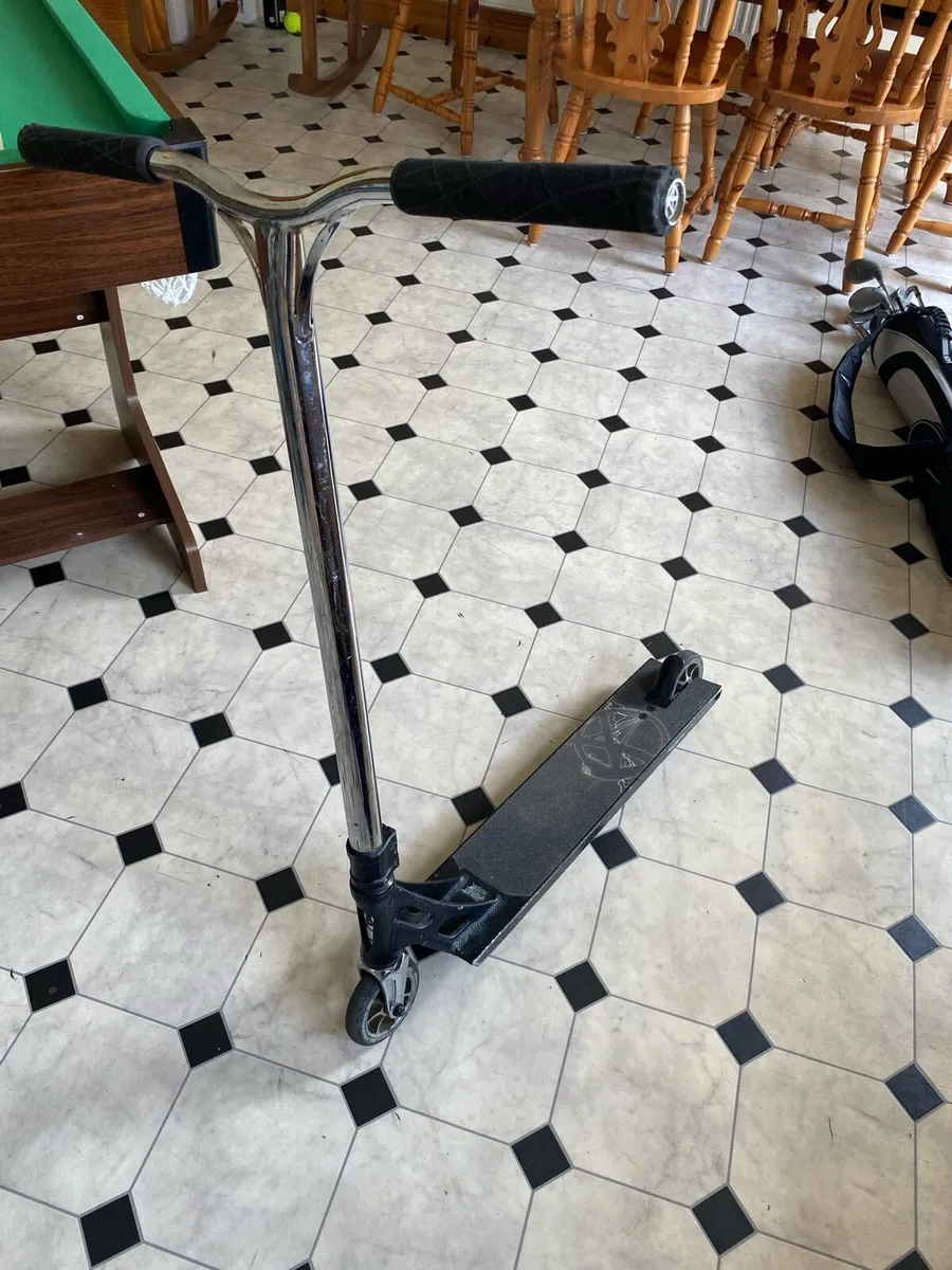Scooter - Image 1