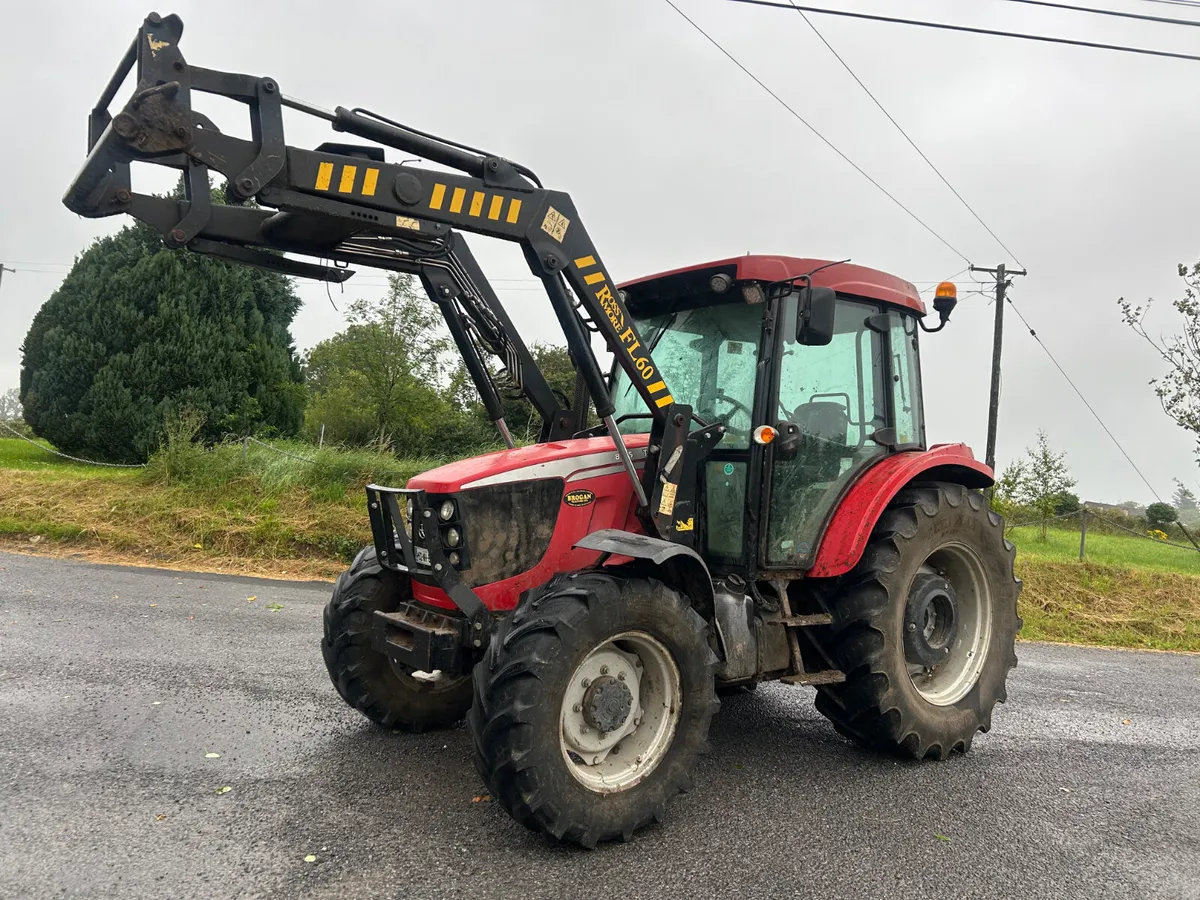 192 Tumosan 8105 with Loader - Image 1