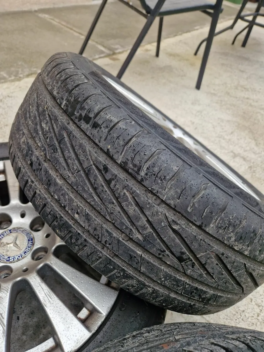 Mercedes alloy wheels - Image 1