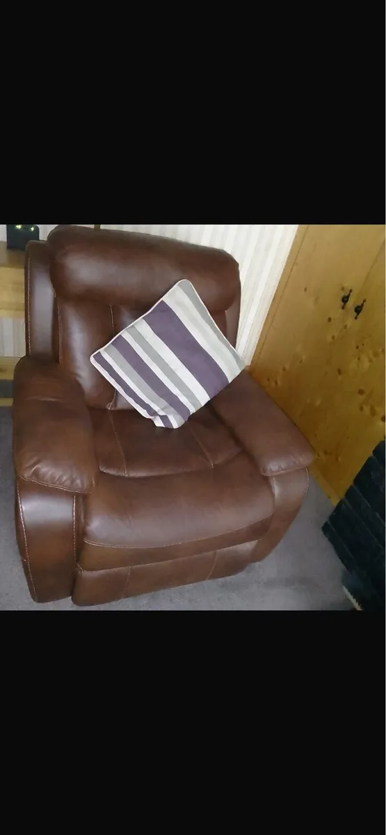 Arm chairs - Image 1